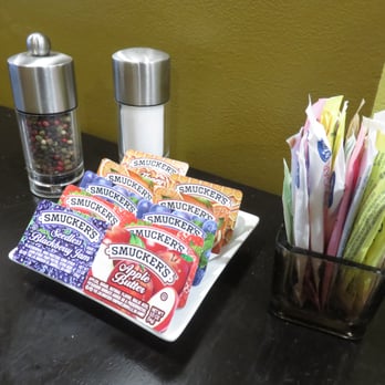 Bea Bea's - Bea Bea's table stuff 3/2016 - Coffee & Tea Near Me - Burbank, California