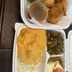 Apna Bazar - Samosas on top shahe paneer plate on bottom