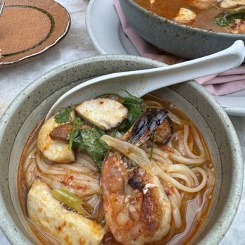 Wabi on Rose - tom yum noodle soup - Sushi Bars Near Me - Venice, California Wabi on Rose - tom yum noodle soup - Sushi Bars Near Me - Venice, California