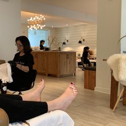 Dry pedicure area. Luxe Lane Pedicure