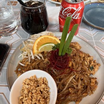 CHIANG RAI THAI KITCHEN AND BAR - Updated December 2025 - 1061