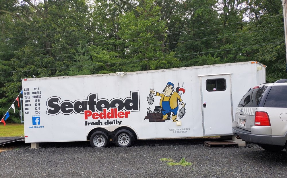 Seafood Peddler Logo