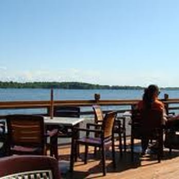 Blue Anchor - Breezy patio - Seafood Near Me - Cornwall, Ontario