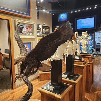 Wyland Galleries - Art Galleries Near Me - Las Vegas, Nevada