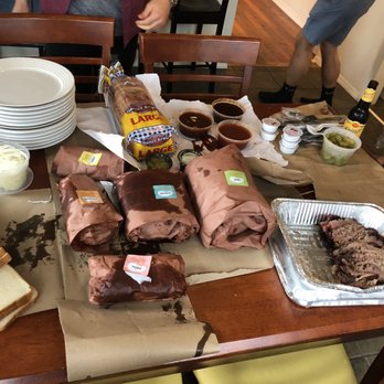 Franklin Barbecue - Barbeque Near Me - Austin, Texas