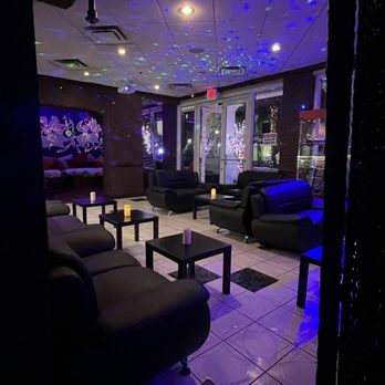 Reef Hookah & Grill - the lounge area - Hookah Bars Near Me - Boca Raton, Florida