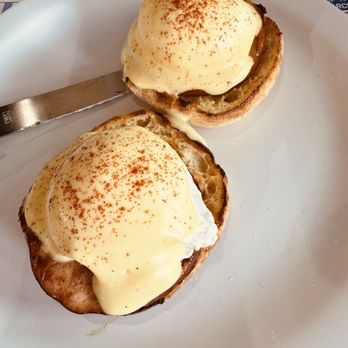 Kitchen Little - Eggs Benedict - Breakfast & Brunch Near Me - Mystic, Connecticut