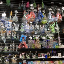 Third I Smoke Shop - More b0ngs
