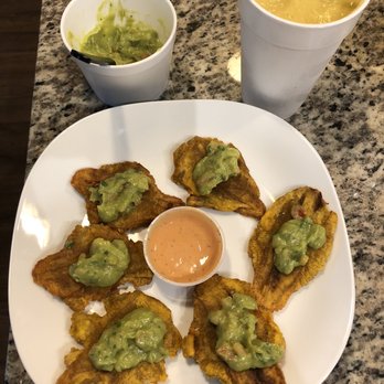Bandeja Paisa - Tostones con Picadille de Aguacate Jugo de Lulo - Colombian Near Me - Orlando, Florida