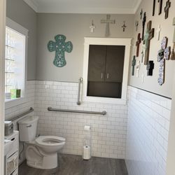 Clean bathroom