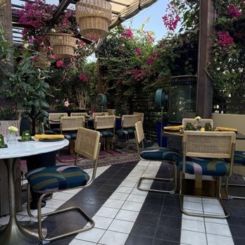Nua - Seating area - Middle Eastern Near Me - Beverly Hills, California Nua - Seating area - Middle Eastern Near Me - Beverly Hills, California