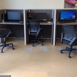 Computer stations for internet Computer stations for internet