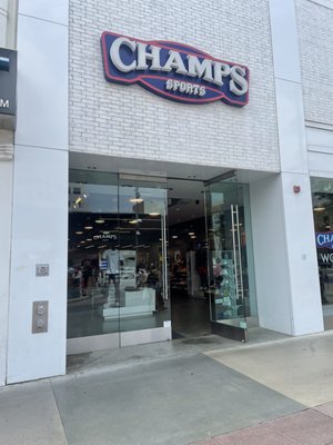 Champs Sports by null