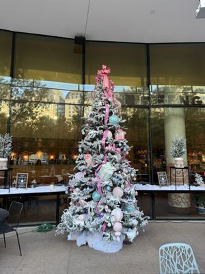 Leela's Wine Bar - Uptown by null