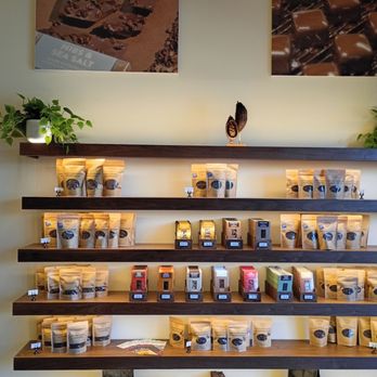 Creo Chocolate - An array of choices - Chocolatiers & Shops Near Me - Beaverton, Oregon Creo Chocolate - An array of choices - Chocolatiers & Shops Near Me - Beaverton, Oregon