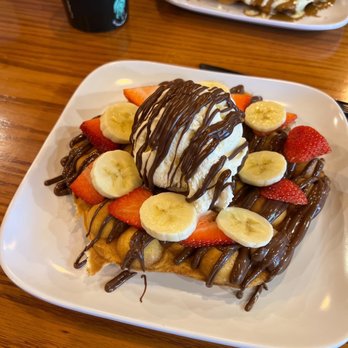 Halleez - Bubble Waffle, Vanilla ice cream, Nutella - Desserts Near Me - Buffalo, New York Halleez - Bubble Waffle, Vanilla ice cream, Nutella - Desserts Near Me - Buffalo, New York