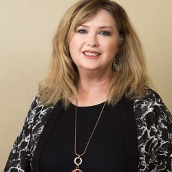 Teri McKenzie - RE/MAX GENESIS III - Teri McKenzie, Broker Associate