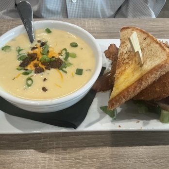 The Goose Eatery & Hangout - Potato Soup and BLT - Diners Near Me - Lyndon, Kentucky