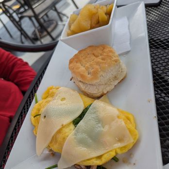 Angelle's Diner - Florentine omelette - Diners Near Me - Troutville, Virginia