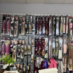 Natural Wigs & Beauty