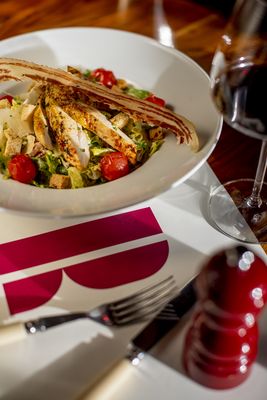 Le Rouge Restaurant & Après-Ski by null