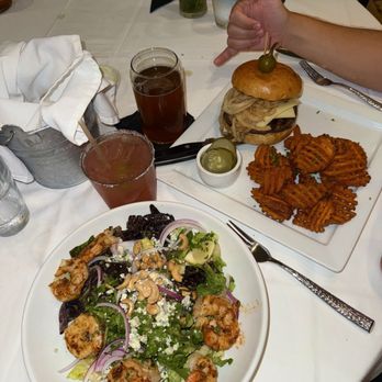 Square Grouper - Salad, burger - Bars Near Me - Key West, Florida