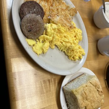 Bobbie's Southern Kitchen - American Near Me - San Antonio, Texas