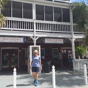 Coffee N Cream - Ice Cream & Frozen Yogurt Near Me - Micanopy, Florida