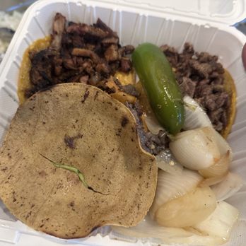 Tacos El Callejon - Vampiro and tacos before hitting the salsa and toppings bar - Tacos Near Me - Colton, California