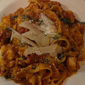 Creekside Inn - Shrimp with chicken - Bed & Breakfast Near Me - Oneida, New York