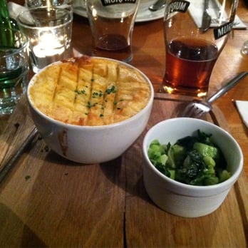 Oliver St John Gogarty - Cottage pie...pretty tasty... - Pubs Near Me - Temple Bar, D Oliver St John Gogarty - Cottage pie...pretty tasty... - Pubs Near Me - Temple Bar, D