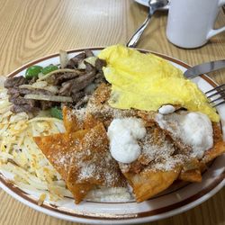 Chilaquiles & Steak fajitas