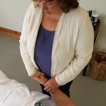 Hawaii Five Element Acupuncture - pulse diagnosis - Acupuncture Near Me - Kalaheo, Hawaii Hawaii Five Element Acupuncture - pulse diagnosis - Acupuncture Near Me - Kalaheo, Hawaii
