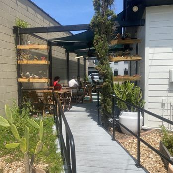 Buttermilk Bakery - Outside - Bakeries Near Me - Winter Park, Florida