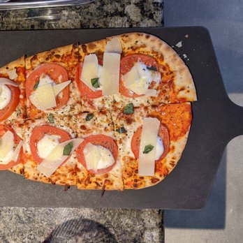 Topgolf - Example of a flat bread pizza - Golf Near Me - Schaumburg, Illinois