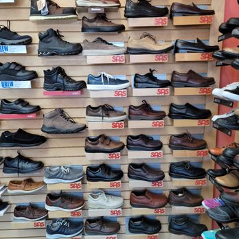 Montagna's Shoes - Shoe Stores Near Me - Virginia Beach, Virginia Montagna's Shoes - Shoe Stores Near Me - Virginia Beach, Virginia