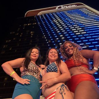 Stadium Swim - Tres Amigas - Swimming Pools Near Me - Las Vegas, Nevada Stadium Swim - Tres Amigas - Swimming Pools Near Me - Las Vegas, Nevada