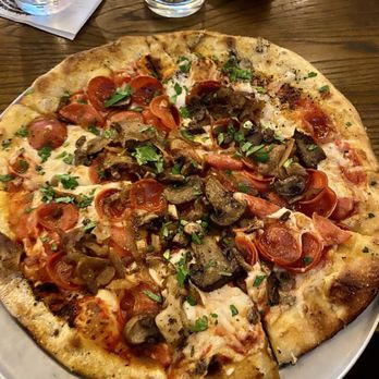 Oak & Stone - Vegan pizza made with dairy free cheese, make your own style pizza. - Pizza Near Me - Saint Petersburg, Florida