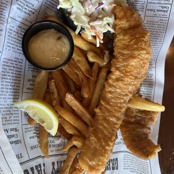 Bubba Gump Shrimp - Fried fish - Seafood Near Me - Kemah, Texas