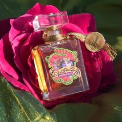 Velvet & Sweet Pea's Purrfumery - Honey Perfume