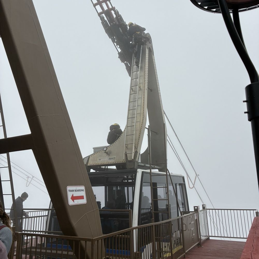 Sandia Peak Tramway - Ski Resorts Near Me - Albuquerque, New Mexico