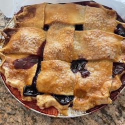 The Pie Stand - Blueberry peach