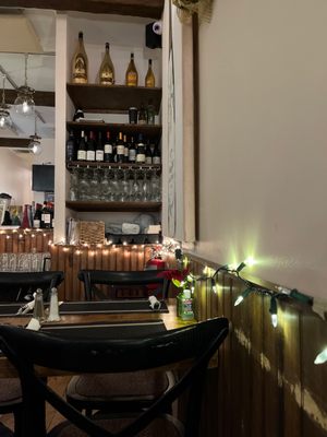 Bistro Eloise - French Restaurant by null