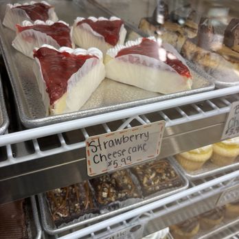 Scialo's Riverside - Say Cheese!!!  lol  strawberry  cheesecake - Bakeries Near Me - Riverside, Rhode Island