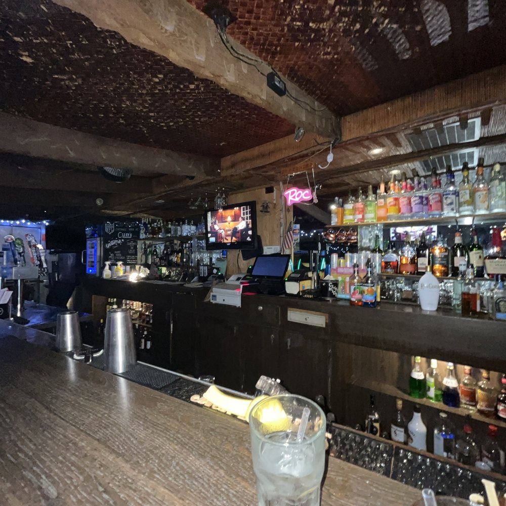 Cliff's Hideaway - Sports Bars Near Me - La Palma, California Cliff's Hideaway - Sports Bars Near Me - La Palma, California