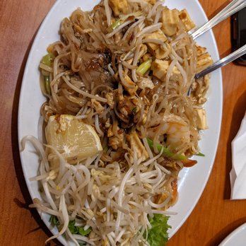 Sawasdee Thai Restaurant - Pad thai - Thai Near Me - Vancouver, British Columbia Sawasdee Thai Restaurant - Pad thai - Thai Near Me - Vancouver, British Columbia