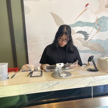 La Sen - Racist Hispanic waiter - Vietnamese Near Me - Chandler, Arizona