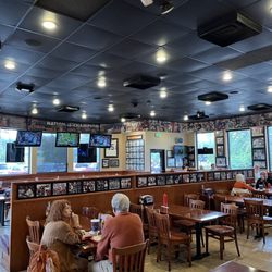 Full Moon BBQ - Dining room