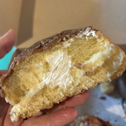 Dk Donuts & Burgers - Cream filled