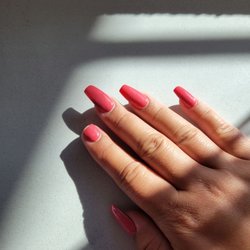 Annie's Nails